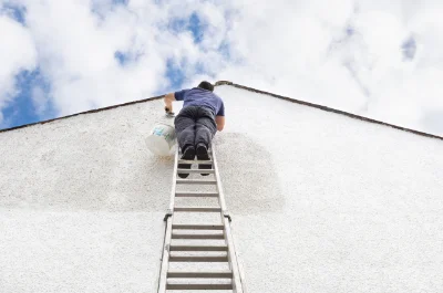 Peinture extérieure au Mayet-d'École — façades et ravalement